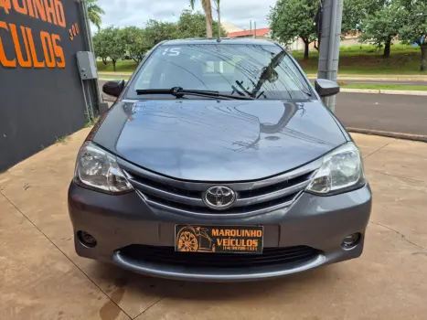 TOYOTA Etios Hatch 1.3 16V 4P FLEX X, Foto 5