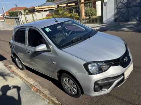 TOYOTA Etios Hatch 1.3 16V 4P FLEX X AUTOM�TICO, Foto 5