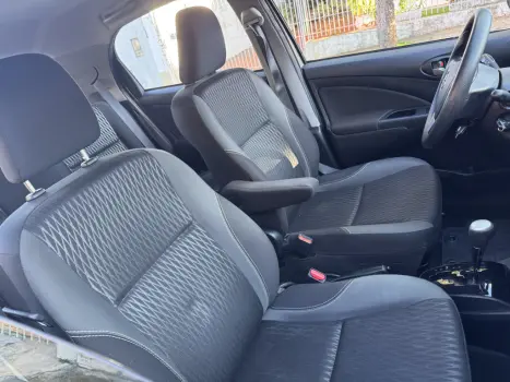 TOYOTA Etios Hatch 1.5 16V 4P FLEX X PLUS AUTOM�TICO, Foto 10