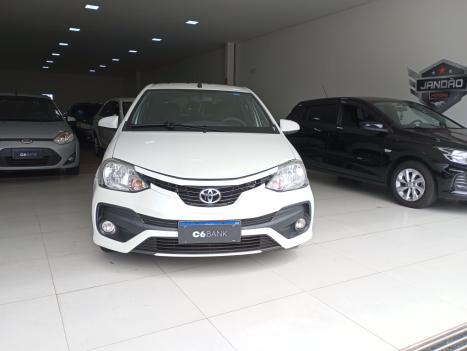 TOYOTA Etios Hatch 1.3 16V 4P FLEX X AUTOM�TICO, Foto 9