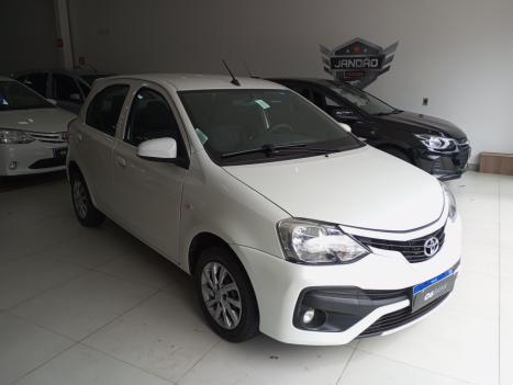 TOYOTA Etios Hatch 1.3 16V 4P FLEX X AUTOM�TICO, Foto 1
