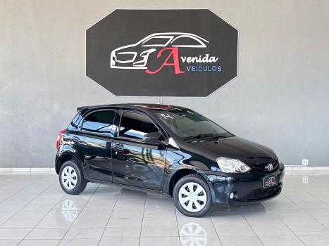 TOYOTA Etios Hatch 1.3 16V 4P FLEX X, Foto 3