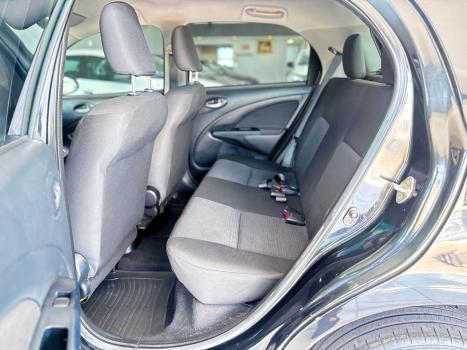 TOYOTA Etios Hatch 1.3 16V 4P FLEX X, Foto 10