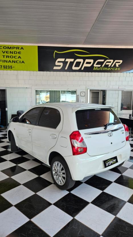 TOYOTA Etios Hatch 1.5 16V 4P FLEX XS, Foto 4