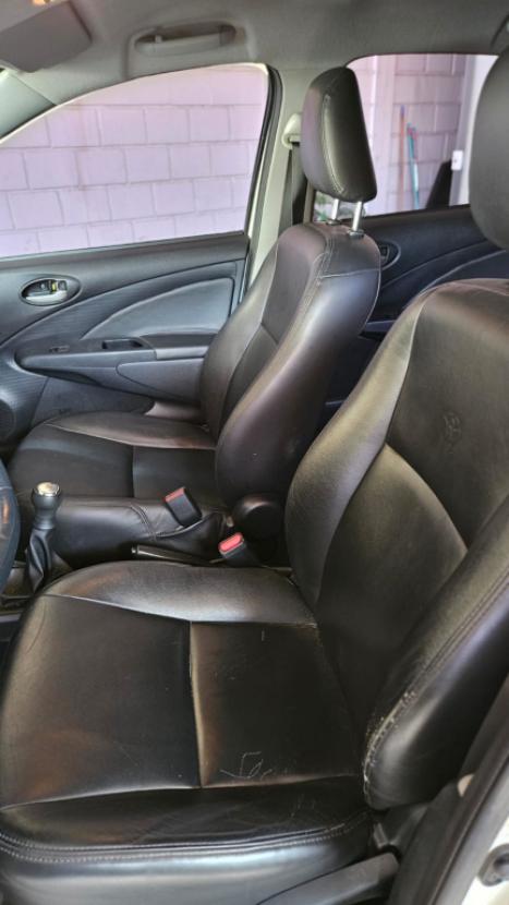 TOYOTA Etios Hatch 1.5 16V 4P FLEX XS, Foto 9