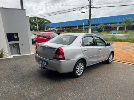 TOYOTA Etios Hatch 1.5 16V 4P FLEX XLS, Foto 4