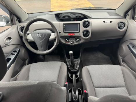 TOYOTA Etios Hatch 1.5 16V 4P FLEX XLS, Foto 6