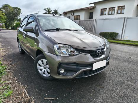 TOYOTA Etios Hatch 1.3 16V 4P FLEX X, Foto 4