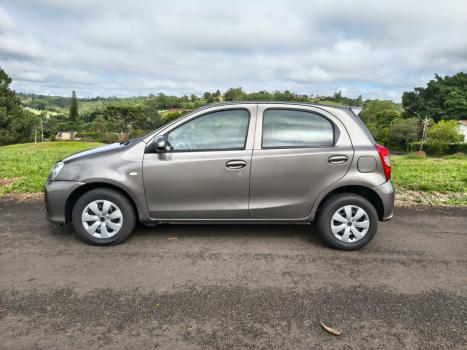 TOYOTA Etios Hatch 1.3 16V 4P FLEX X, Foto 15