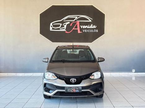 TOYOTA Etios Hatch 1.3 16V 4P FLEX X AUTOM�TICO, Foto 2