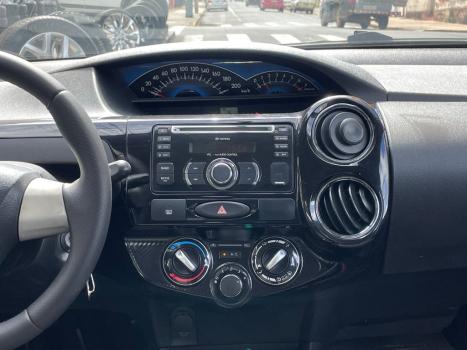 TOYOTA Etios Hatch 1.5 16V 4P FLEX XLS AUTOM�TICO, Foto 10