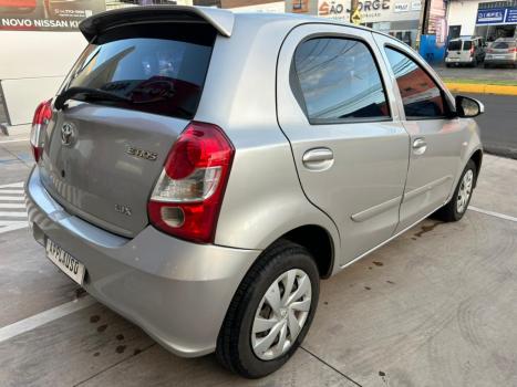 TOYOTA Etios Hatch 1.3 16V 4P FLEX X, Foto 3