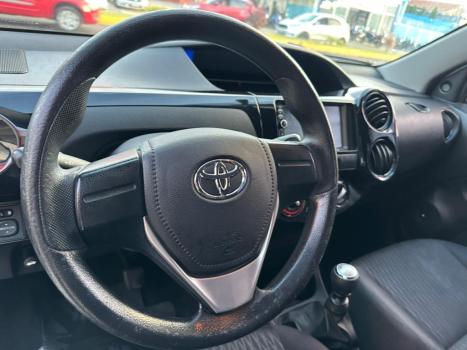 TOYOTA Etios Hatch 1.3 16V 4P FLEX X, Foto 7