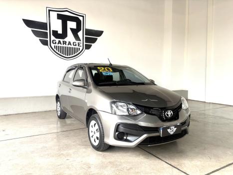 TOYOTA Etios Hatch 1.3 16V 4P FLEX X AUTOM�TICO, Foto 2