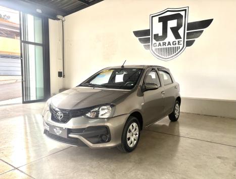 TOYOTA Etios Hatch 1.3 16V 4P FLEX X AUTOM�TICO, Foto 1