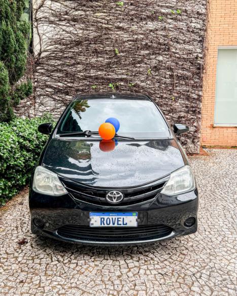 TOYOTA Etios Hatch 1.3 16V 4P FLEX X, Foto 6