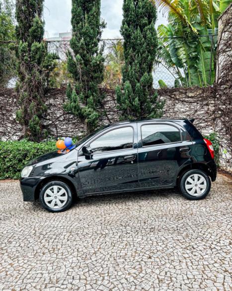 TOYOTA Etios Hatch 1.3 16V 4P FLEX X, Foto 3