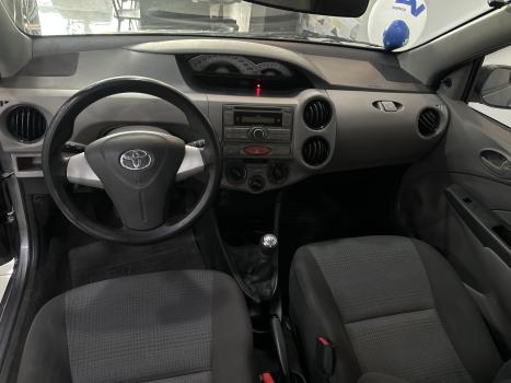 TOYOTA Etios Hatch 1.3 16V 4P FLEX XS, Foto 7