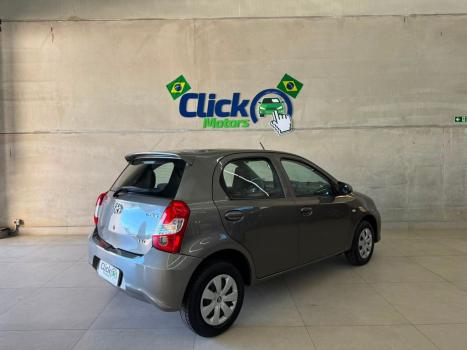 TOYOTA Etios Hatch 1.3 16V 4P FLEX X, Foto 3