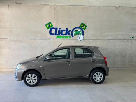 TOYOTA Etios Hatch 1.3 16V 4P FLEX X, Foto 6