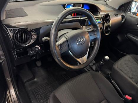 TOYOTA Etios Hatch 1.3 16V 4P FLEX X, Foto 10
