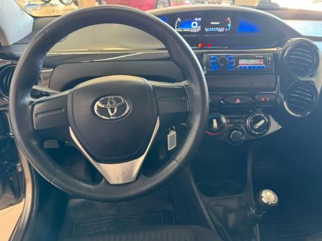 TOYOTA Etios Hatch 1.3 16V 4P FLEX X, Foto 11