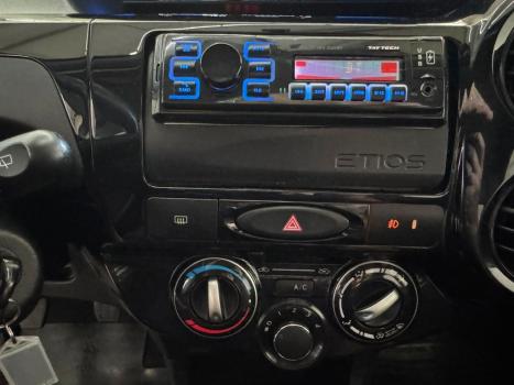 TOYOTA Etios Hatch 1.3 16V 4P FLEX X, Foto 13
