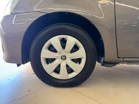 TOYOTA Etios Hatch 1.3 16V 4P FLEX X, Foto 16