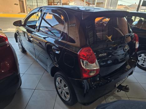 TOYOTA Etios Hatch 1.3 16V 4P FLEX X, Foto 4
