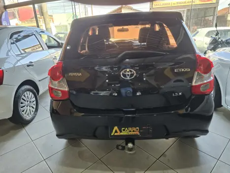 TOYOTA Etios Hatch 1.3 16V 4P FLEX X, Foto 9