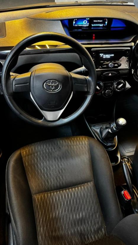 TOYOTA Etios Hatch 1.3 16V 4P FLEX, Foto 7