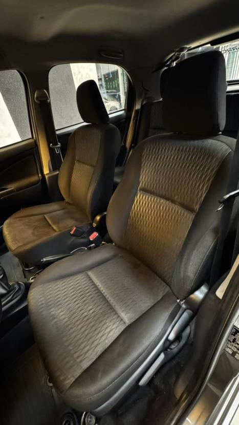 TOYOTA Etios Hatch 1.3 16V 4P FLEX, Foto 8
