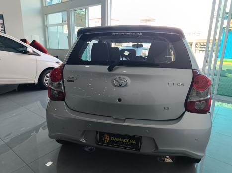 TOYOTA Etios Hatch 1.3 16V 4P FLEX X, Foto 4