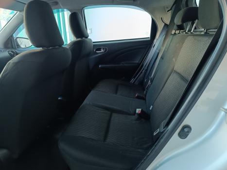 TOYOTA Etios Hatch 1.3 16V 4P FLEX X, Foto 11