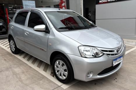 TOYOTA Etios Hatch 1.3 16V 4P FLEX X, Foto 5