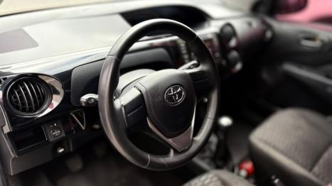 TOYOTA Etios Hatch 1.3 16V 4P FLEX X, Foto 13