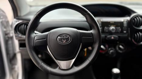 TOYOTA Etios Hatch 1.3 16V 4P FLEX X, Foto 14