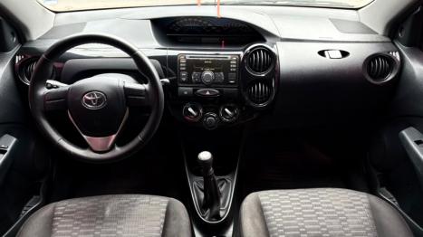 TOYOTA Etios Hatch 1.3 16V 4P FLEX X, Foto 16