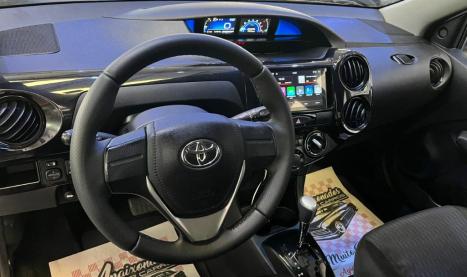 TOYOTA Etios Hatch 1.3 16V 4P FLEX X AUTOM�TICO, Foto 5