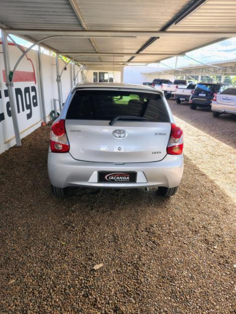 TOYOTA Etios Hatch 1.5 16V 4P FLEX XS, Foto 3