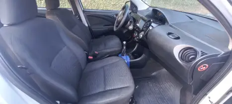 TOYOTA Etios Hatch 1.3 16V 4P FLEX X, Foto 10