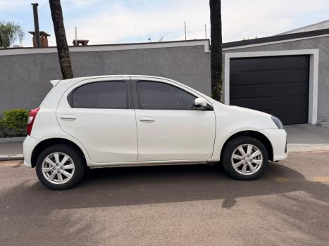 TOYOTA Etios Hatch 1.5 16V 4P FLEX X PLUS AUTOMÁTICO, Foto 5