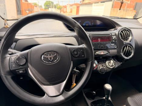 TOYOTA Etios Hatch 1.5 16V 4P FLEX X PLUS AUTOMÁTICO, Foto 14