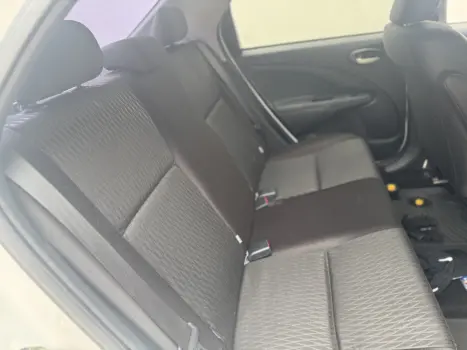 TOYOTA Etios Sedan 1.5 16V 4P FLEX X PLUS AUTOMTICO, Foto 8