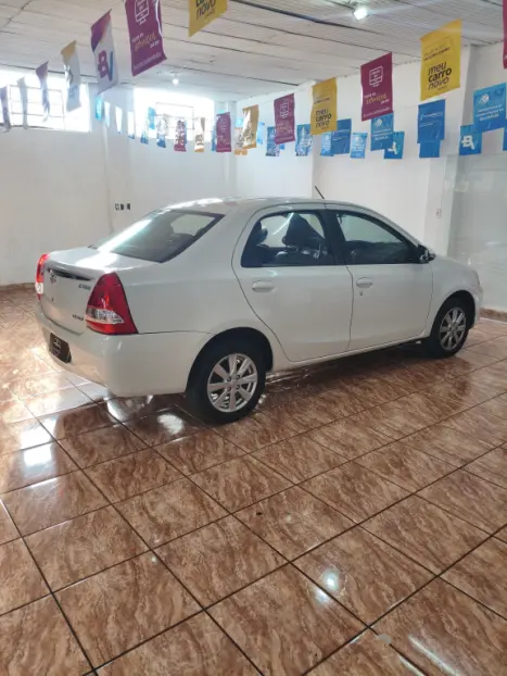 TOYOTA Etios Sedan 1.5 16V 4P FLEX XLS AUTOMTICO, Foto 4