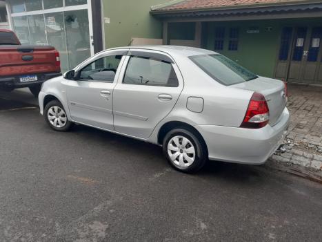 TOYOTA Etios Sedan 1.5 16V 4P FLEX X, Foto 4