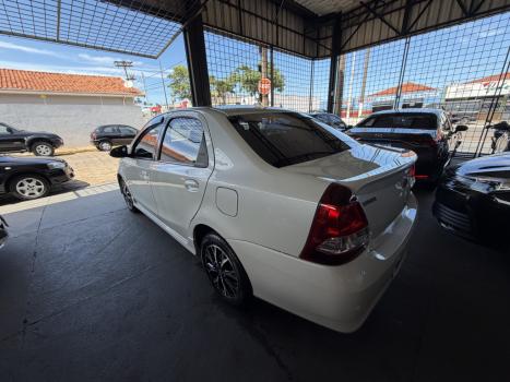 TOYOTA Etios Sedan 1.5 16V 4P FLEX PLATINUM AUTOM�TICO, Foto 8