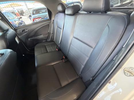 TOYOTA Etios Sedan 1.5 16V 4P FLEX PLATINUM AUTOM�TICO, Foto 9