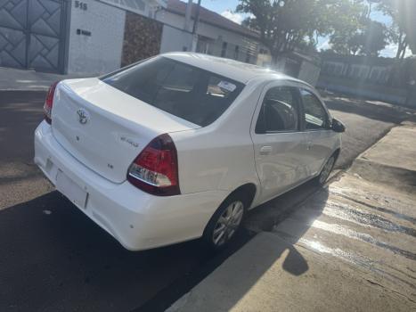 TOYOTA Etios Sedan 1.5 16V 4P FLEX X PLUS AUTOM�TICO, Foto 2