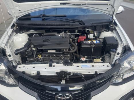 TOYOTA Etios Sedan 1.5 16V 4P FLEX X PLUS AUTOM�TICO, Foto 3